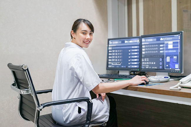 センサーを活用した入居者モニタリングシステム